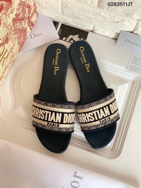 christian dior female slippers.